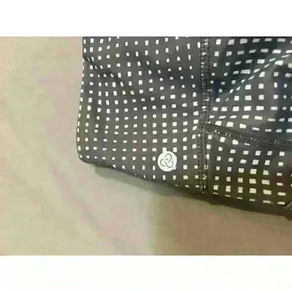 Zella Size S Capri Gray Workout Athleisure Gym - Picture 7 of 8